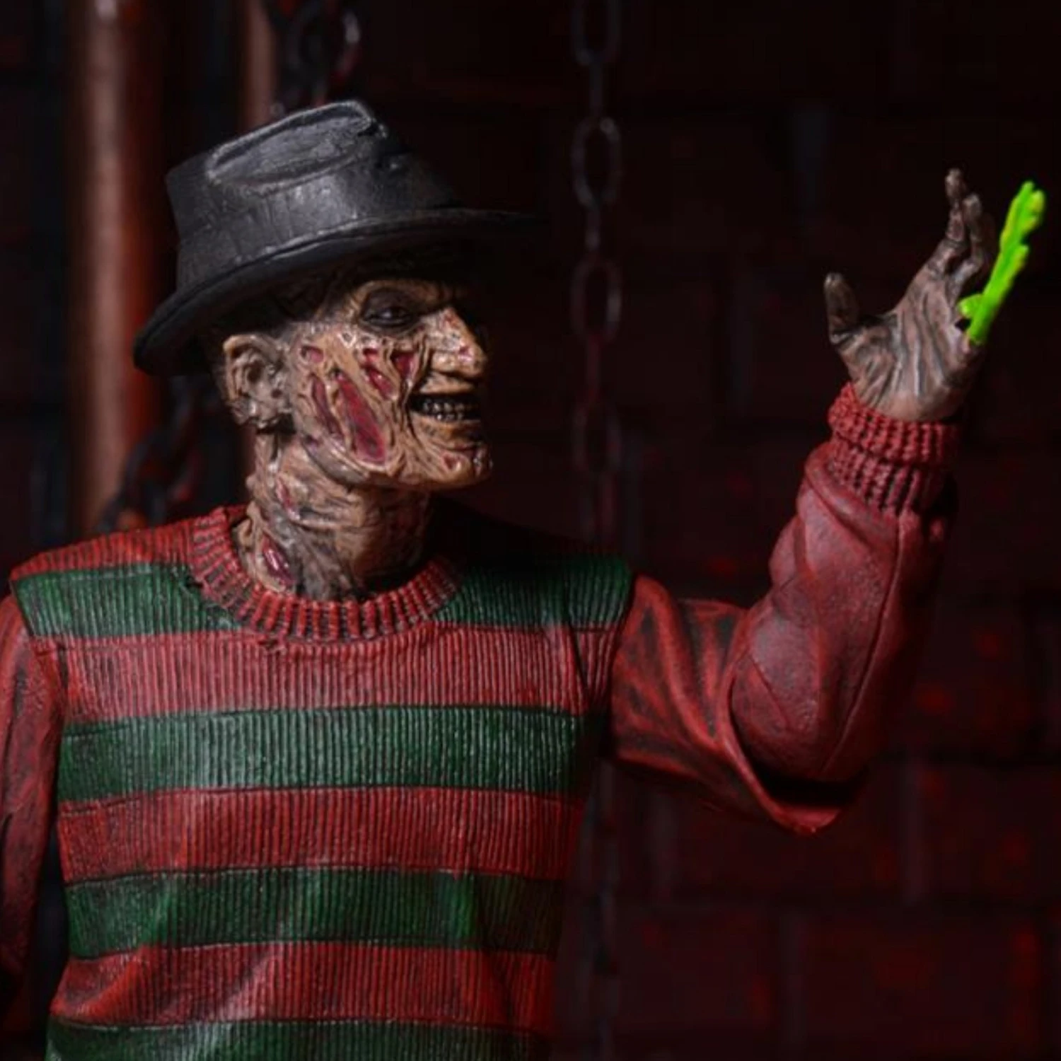 NECA NIghtmare On Elm Street Ultimate 7" Freddy Kreugar 12 NECA NIghtmare On Elm Street Ultimate 7" Freddy Kreugar - Image 10