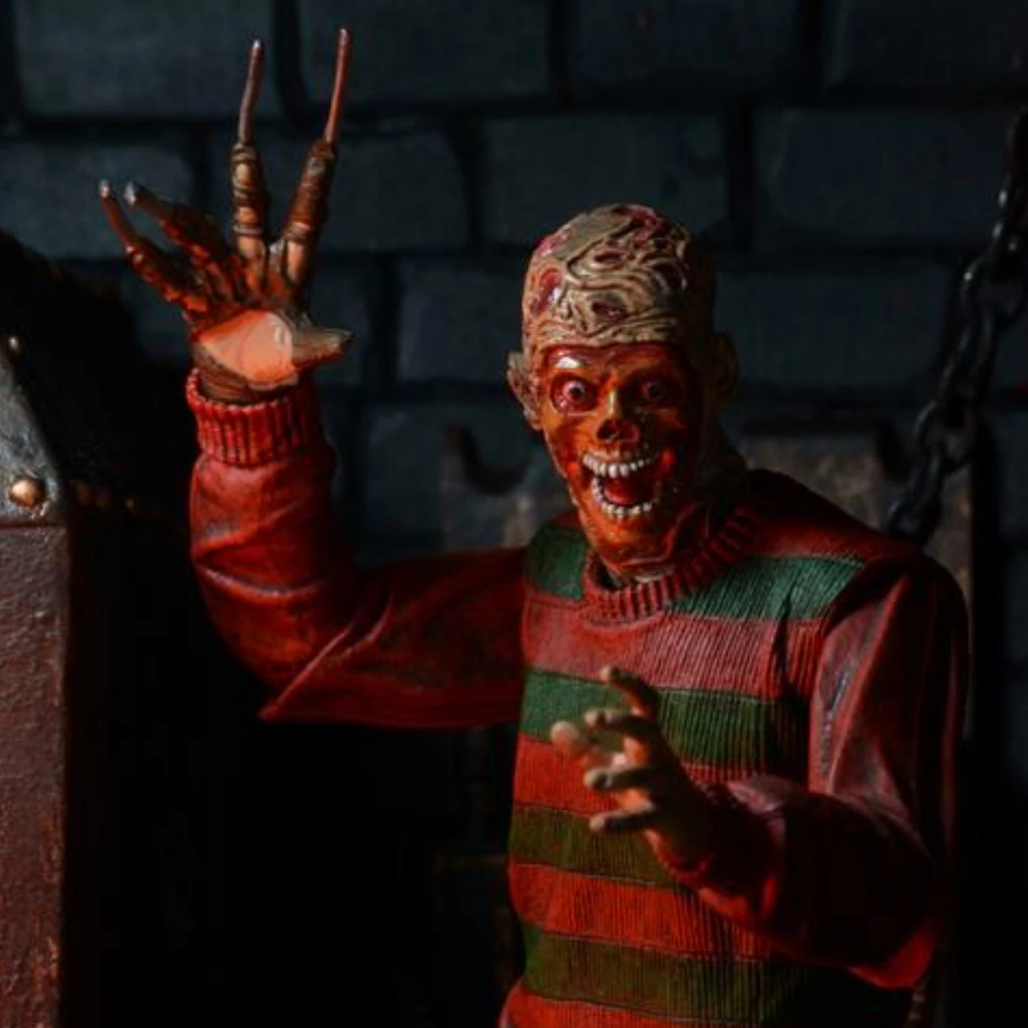 NECA NIghtmare On Elm Street Ultimate 7" Freddy Kreugar 13 NECA NIghtmare On Elm Street Ultimate 7" Freddy Kreugar - Image 11