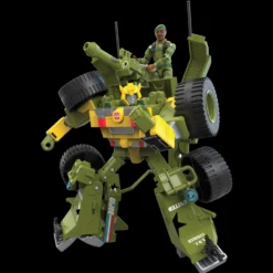 Hasbro Transformers Collaborative G.I. Joe Mash-Up: Bumblebee A.W.E. Striker And Lonzo “Stalker” Wilkinson