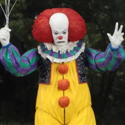 NECA IT Ultimate 7" Pennywise (1990)