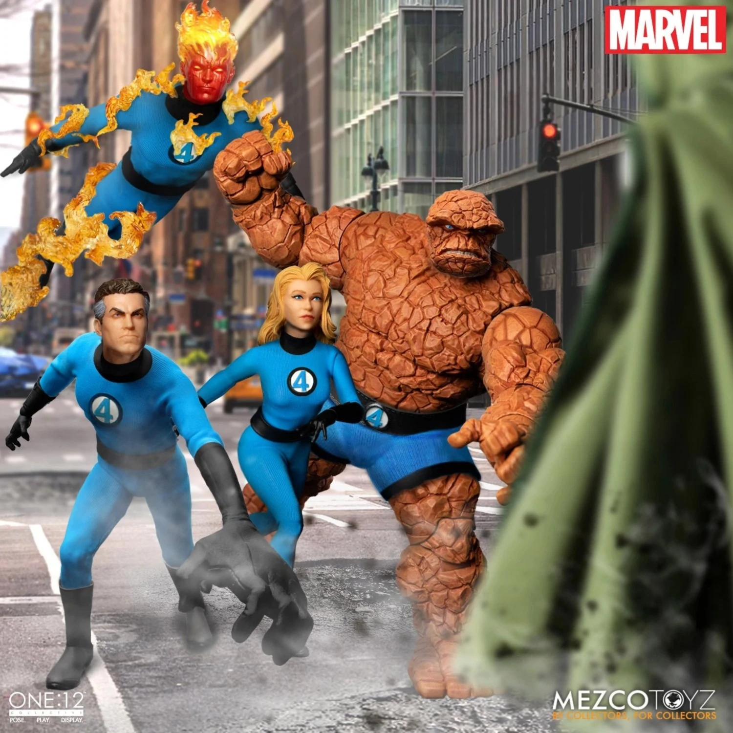 Fantastic Four Mezco One:12 Collective Deluxe Steel Boxed Set 4 Fantastic Four Mezco One:12 Collective Deluxe Steel Boxed Set - Image 2