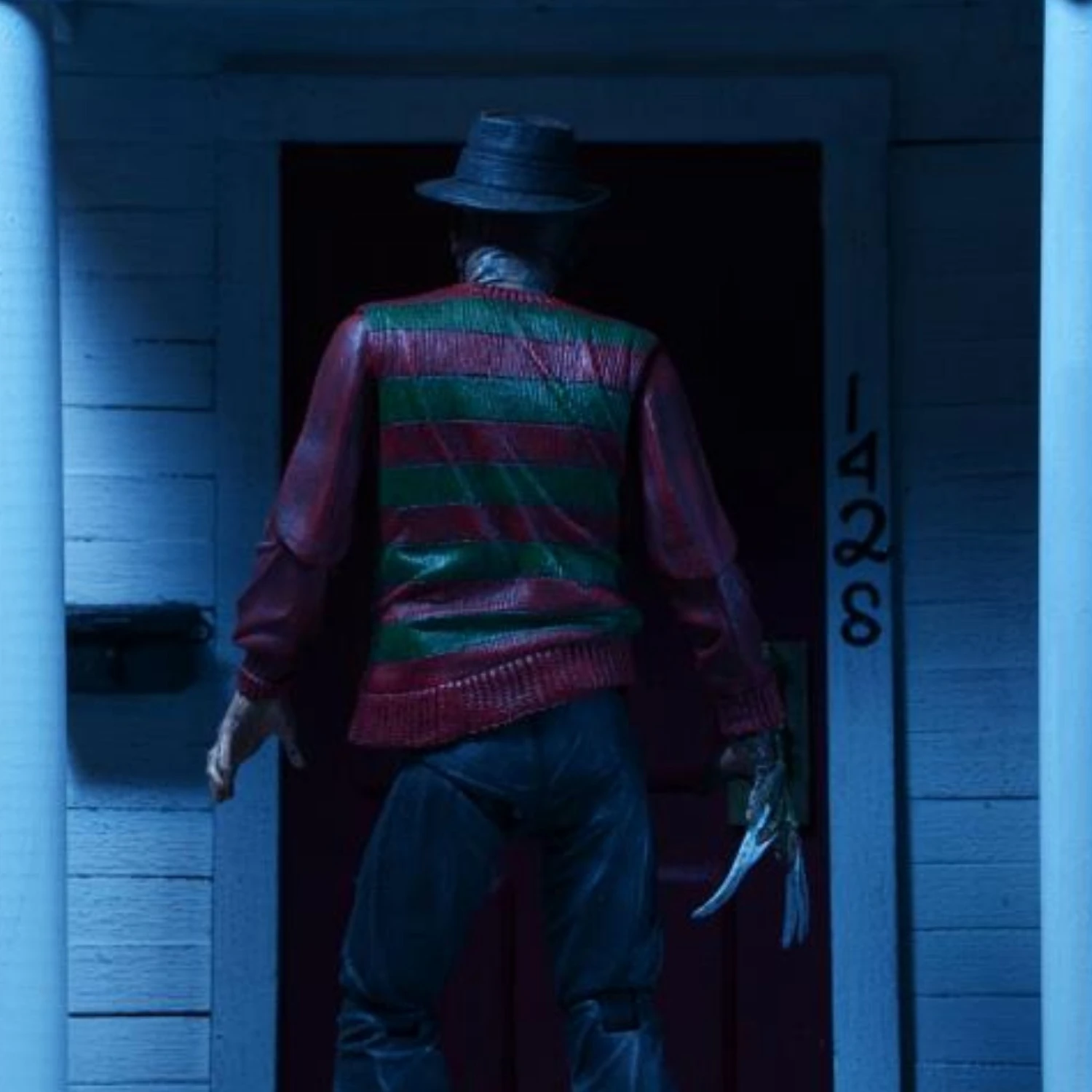 NECA NIghtmare On Elm Street Ultimate 7" Freddy Kreugar 10 NECA NIghtmare On Elm Street Ultimate 7" Freddy Kreugar - Image 8