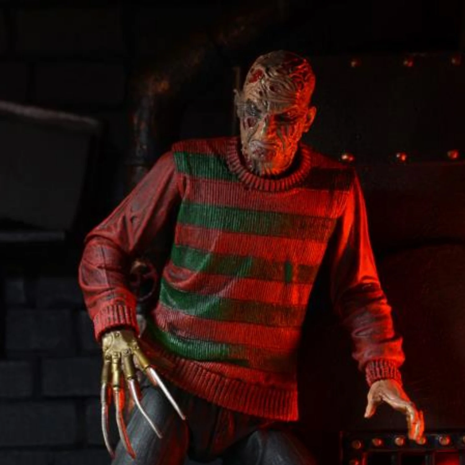 NECA NIghtmare On Elm Street Ultimate 7" Freddy Kreugar 11 NECA NIghtmare On Elm Street Ultimate 7" Freddy Kreugar - Image 9