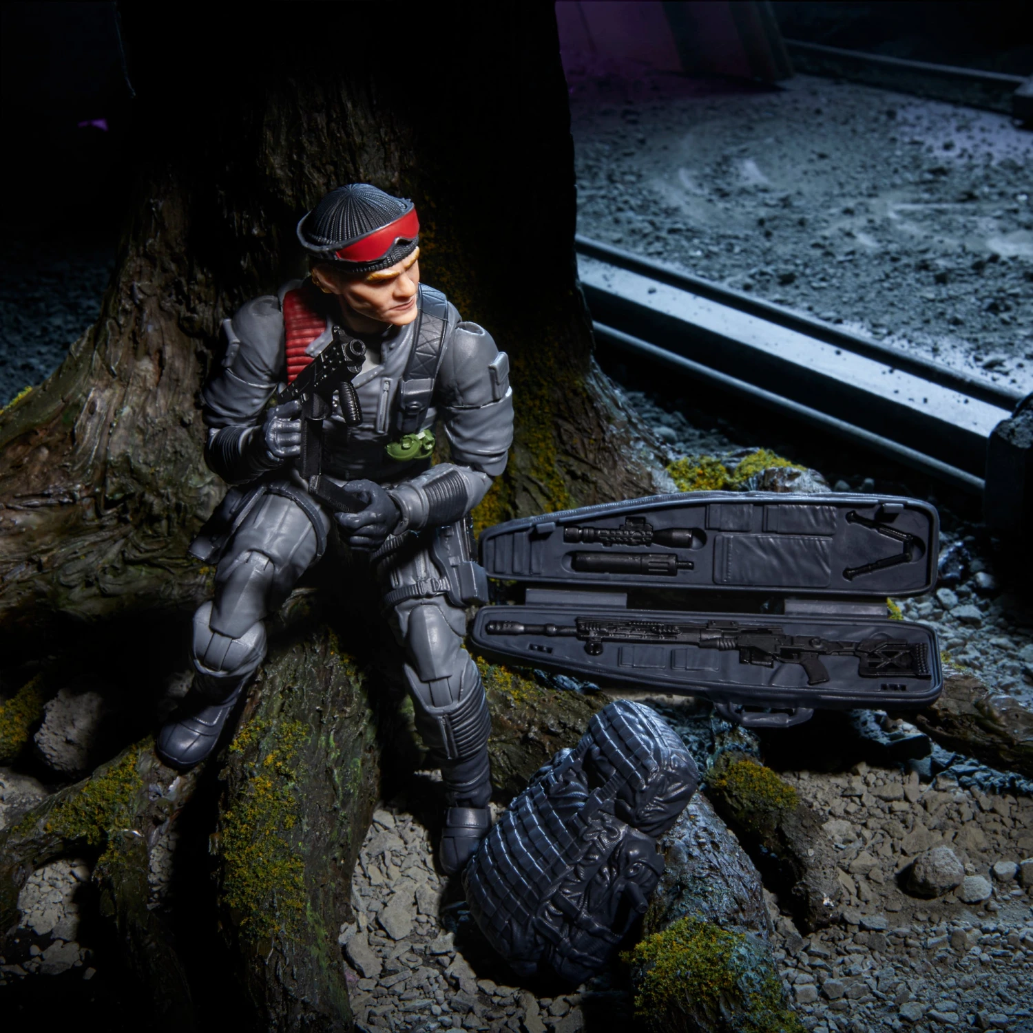 Hasbro G.I. Joe Classified Series #86 Low-Light 6 Hasbro G.I. Joe Classified Series #86 Low-Light - Image 4